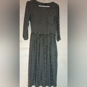 Merokeety Black And White Striped Midi Dress